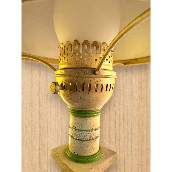 Vintage Aladdin Style Alacite Lamp with Green Trim and Speckled Shade Electric - Picture 8 of 13